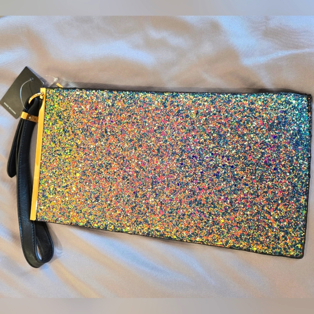 2/22$ - NWT - Multicolor Glitter Clutch Bag